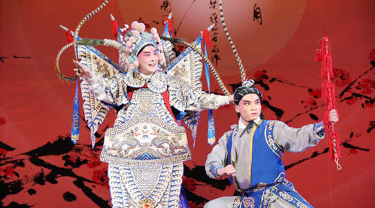 梅花獎藝術團新疆送歡樂 豐富基層群眾文化生活